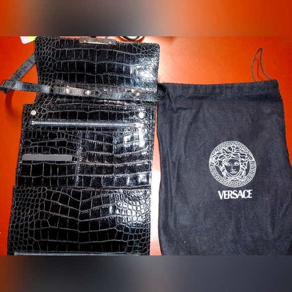 LA MEDUSA ENVELOPE CLUTCH - Picture 1 of 5